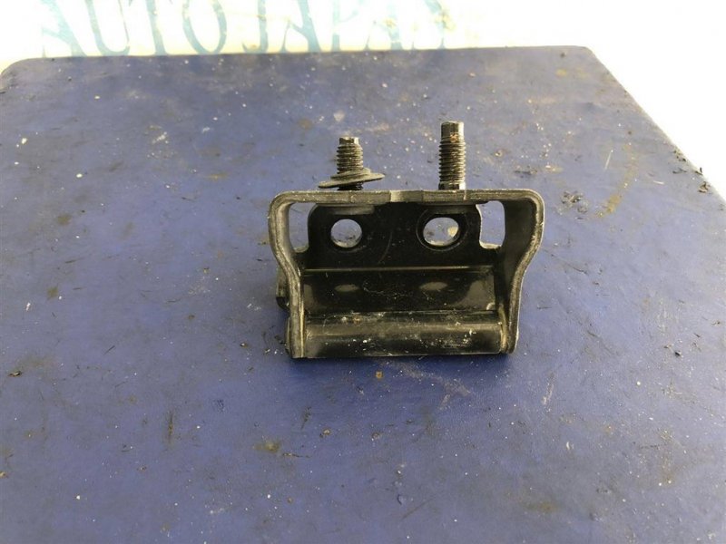 Петля крышки багажника правая MURANO Z51 07-14 2009 Внедорожник 3.5 Петля крышки багажника правая MURANO Z51 07-14 2009 Внедорожник 3.5