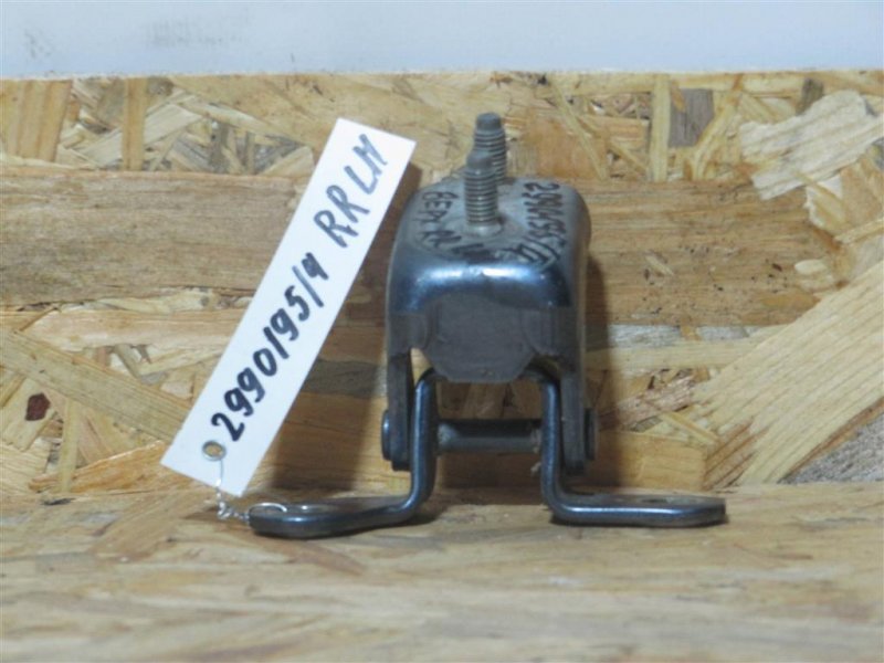 Петля двери верхняя задняя левая TOYOTA HIGHLANDER 01-07 2006 ACU20 2.4 2AZFE 68760-48010 Б/У