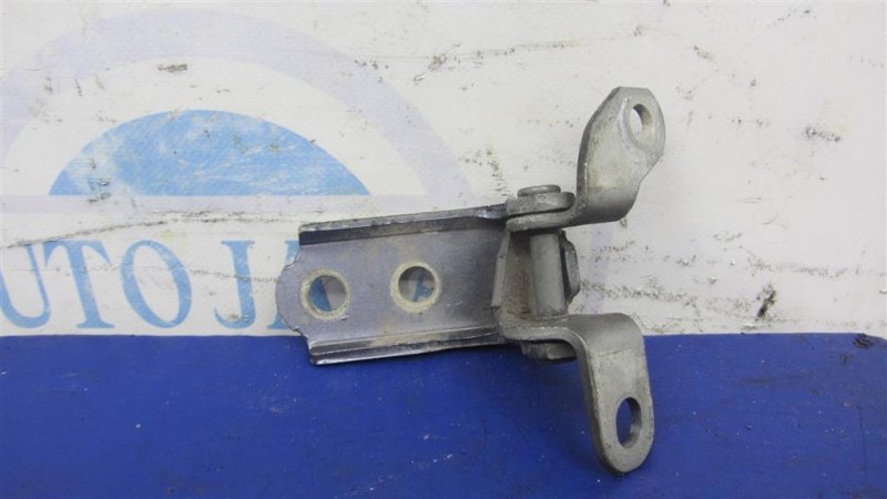 Петля двери нижняя задняя правая TOYOTA HIGHLANDER 01-07 ACU20 2.4 2AZFE