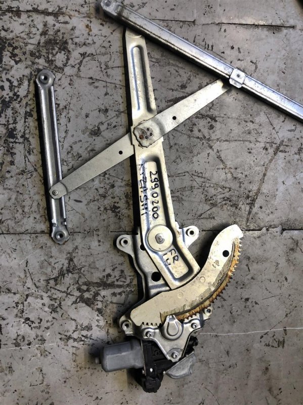 Запчасть стеклоподъемник передний левый SUZUKI KIZASHI 09-14 2011 Седан 2.4 83402-57L01 Б/У Стеклоподъемник передний левый SUZUKI KIZASHI 09-14 2011 Седан 2.4 83402-57L01 Б/У