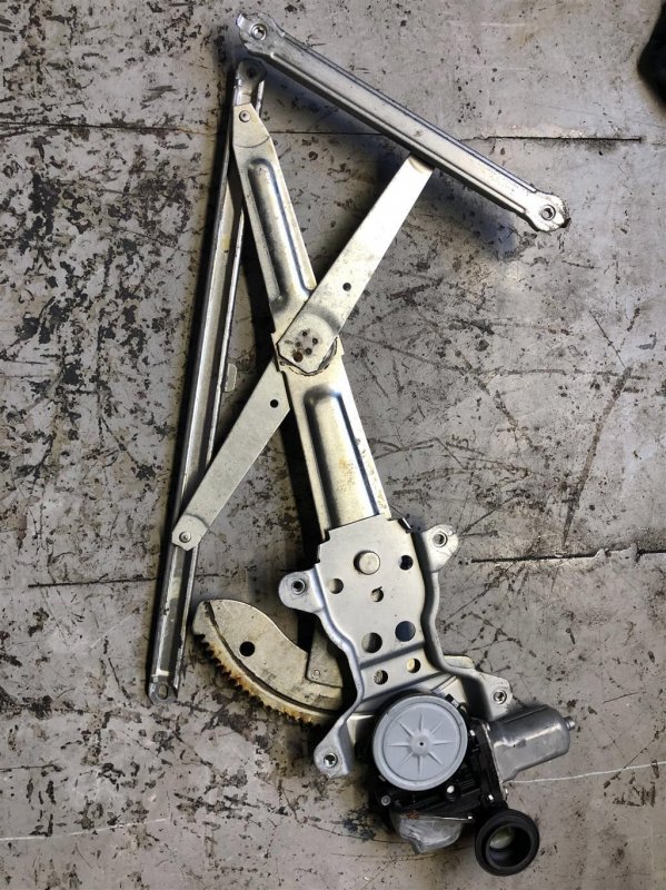 Стеклоподъемник передний левый KIZASHI 09-14 2011 Седан 2.4 Стеклоподъемник передний левый KIZASHI 09-14 2011 Седан 2.4