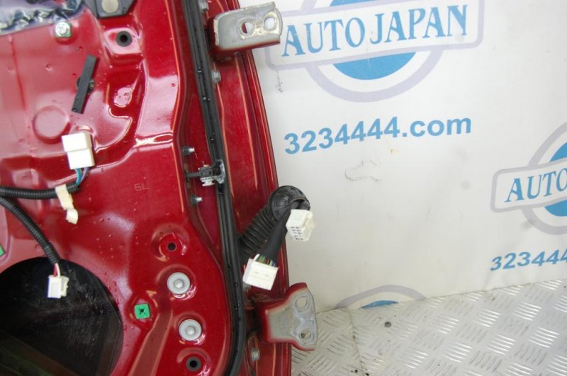 Дверь передняя левая IS250/350 05-13 2010 Седан 2.5