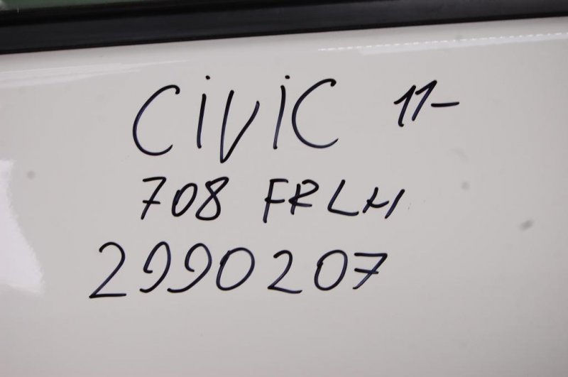 Дверь передняя левая IS250/350 05-13 2010 Седан 2.5