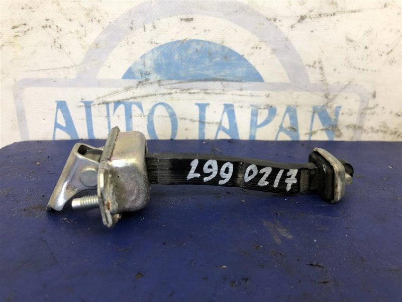 Ограничитель двери передний правый SUBARU LEGACY 09-15 BM 2014 Седан 2.5 FB25B 61124AJ010 Б/У