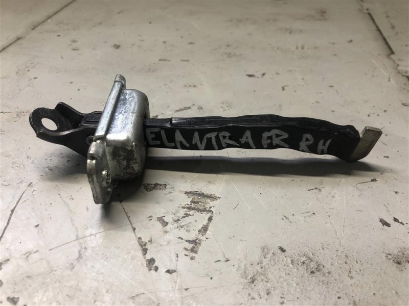 Ограничитель двери передний правый ELANTRA MD 10-15 2015 Седан 1.8