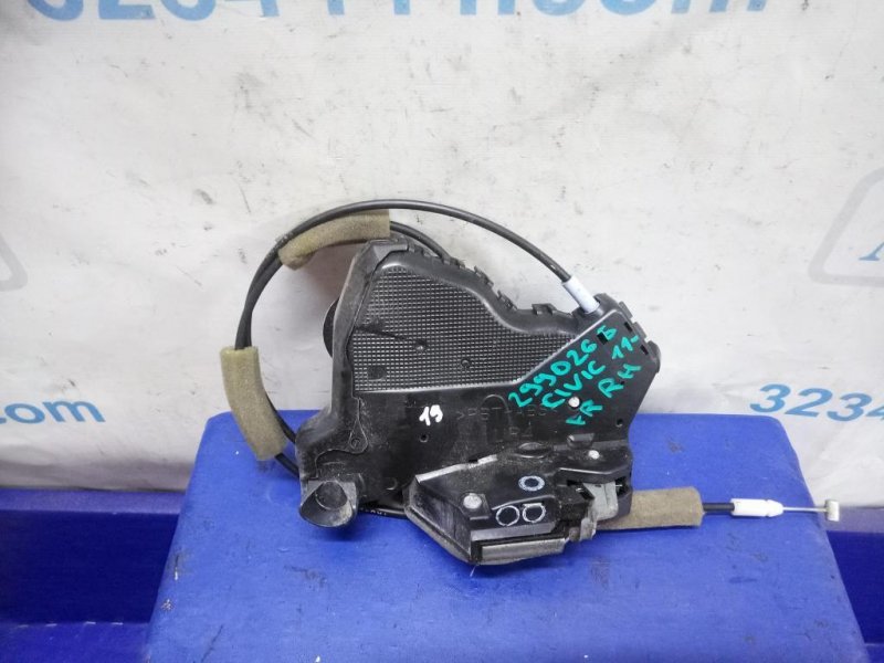 Запчасть замок двери передний правый HONDA CIVIC 11-15 2012 Седан 1.8 72110-TR0-A11 Б/У Замок двери передний правый HONDA CIVIC 11-15 2012 Седан 1.8 72110-TR0-A11 Б/У