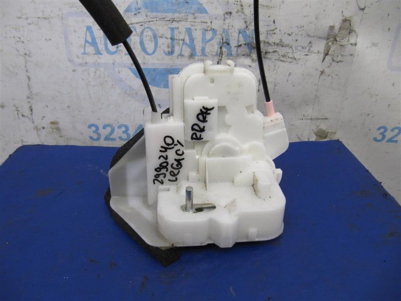 Замок двери задний правый SUBARU LEGACY 09-15 BM 2014 Седан 2.5 FB25B 61035AJ00A Б/У