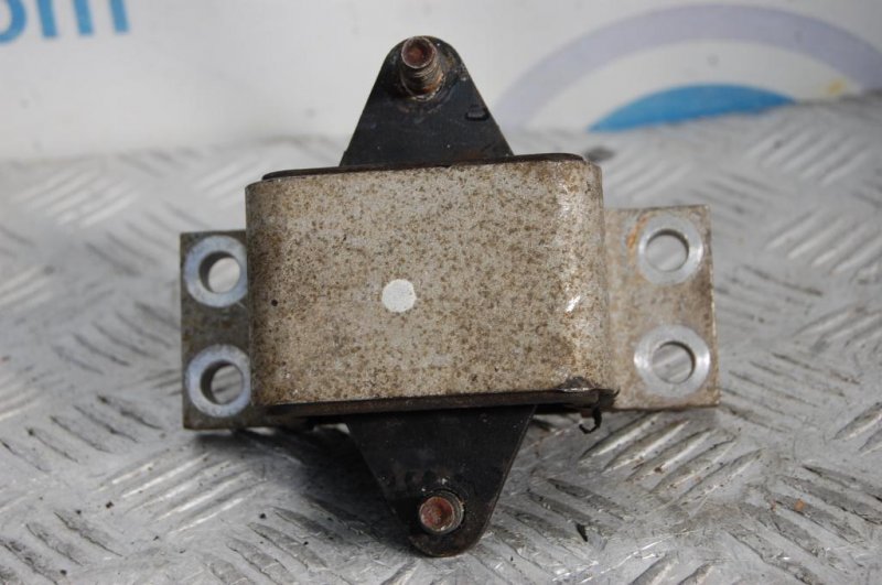 Подушка АКПП задняя INFINITI G25/G35/G37/Q40 06-14