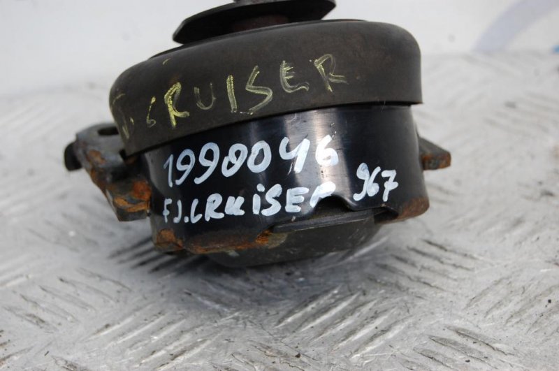 Подушка двигателя левая FJ CRUISER 06-15 2008 GSJ10 4.0 1GRFE