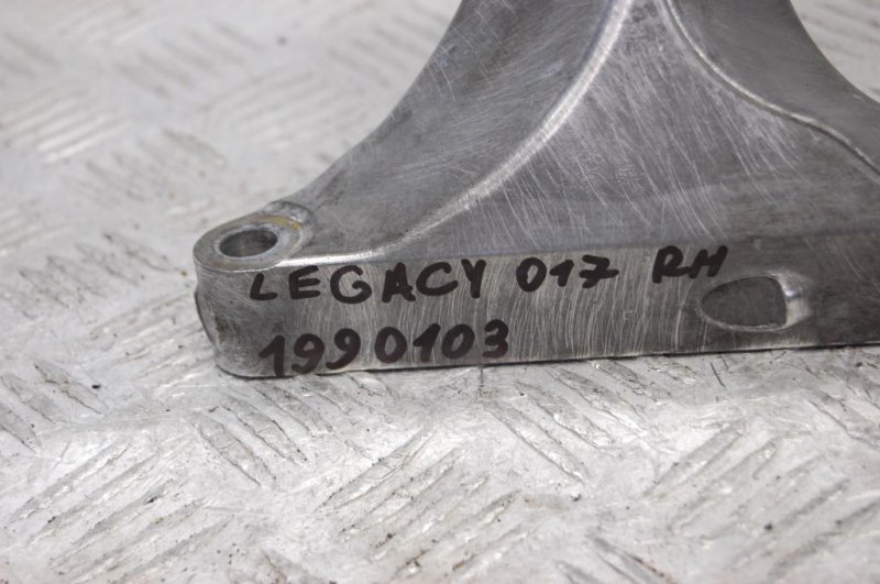 Кронштейн КПП LEGACY BN 14-18 2017 Седан 2.5