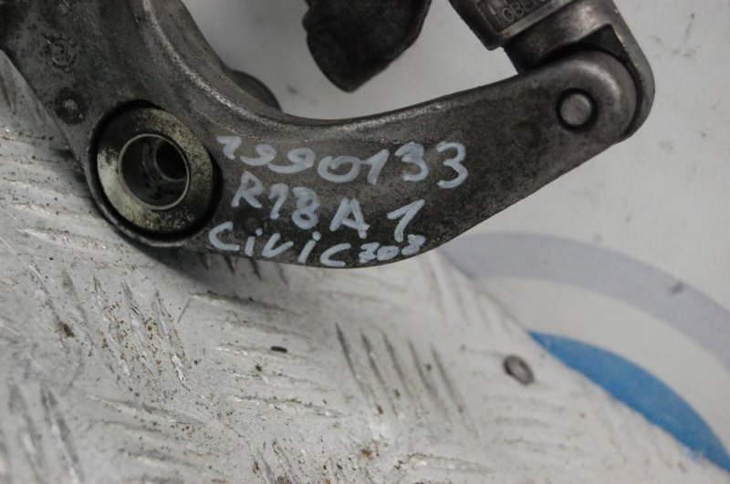 Натяжитель ремня генератора CIVIC 11-15 2012 Седан 1.8 Натяжитель ремня генератора CIVIC 11-15 2012 Седан 1.8