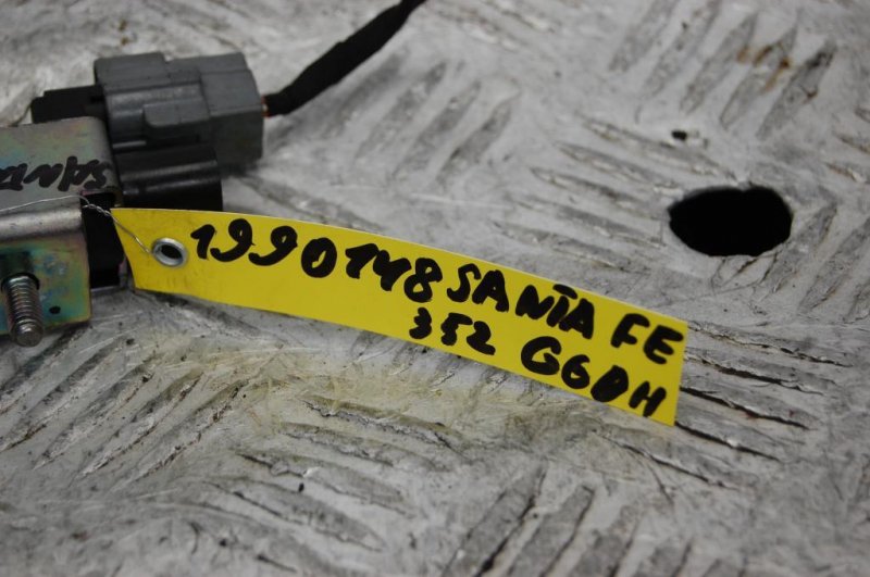 Клапан электромагнитный (вакуумный) SANTA FE (DM) 12-18 2015 Внедорожник 3.3 Клапан электромагнитный (вакуумный) SANTA FE (DM) 12-18 2015 Внедорожник 3.3