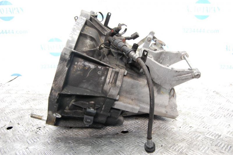 МКПП KIZASHI 09-14 2011 Седан 2.4 МКПП KIZASHI 09-14 2011 Седан 2.4