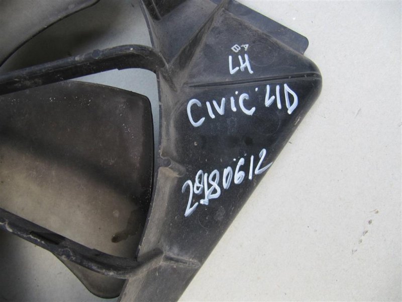 Диффузор вентилятора основного радиатора CIVIC 4D 06-11 FD