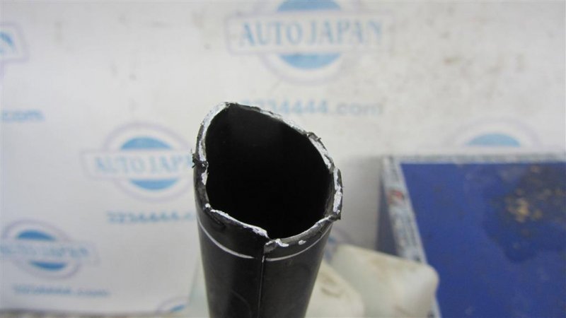 Бачок омывателя M35/M45 04-10 Бачок омывателя M35/M45 04-10