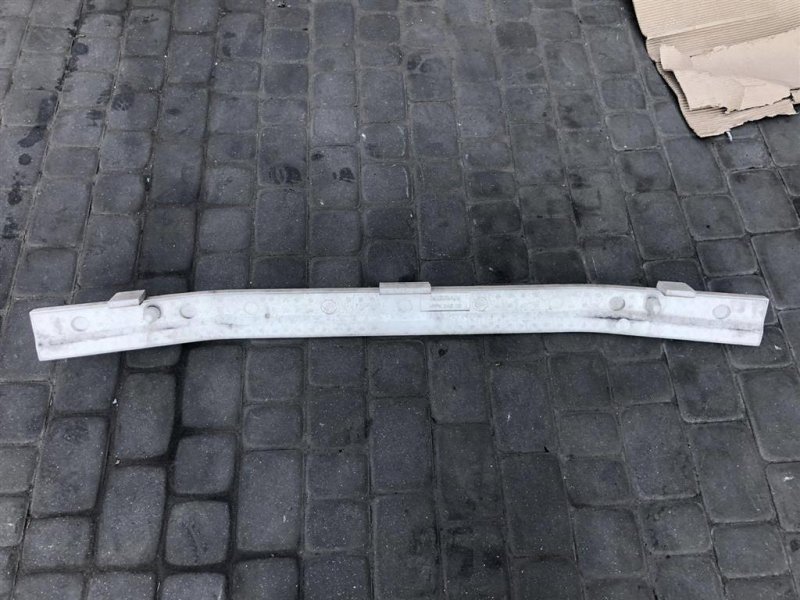 Наполнитель бампера передний M35/M45 04-10 Наполнитель бампера передний M35/M45 04-10