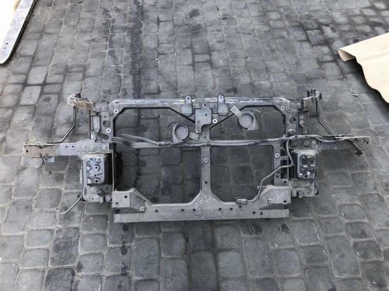 Панель передняя INFINITI M35/M45 04-10 62520-EG00A Б/У