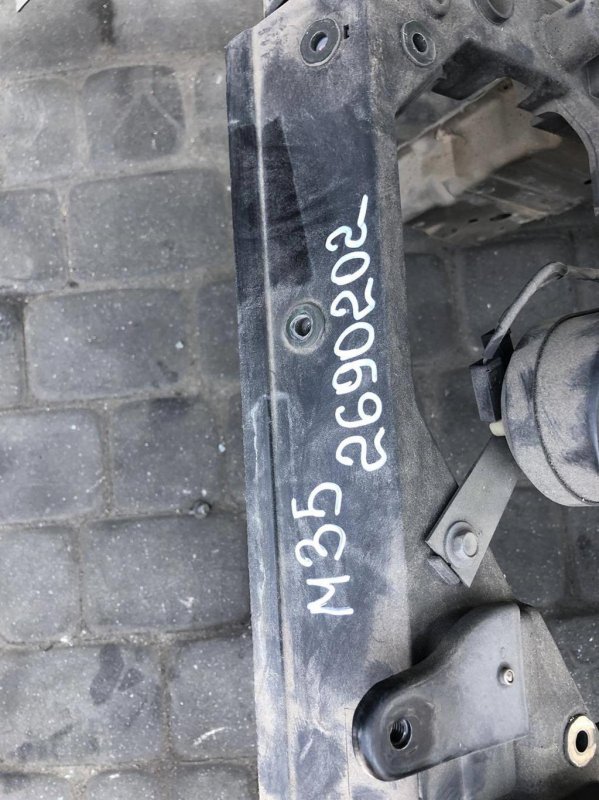 Панель передняя INFINITI M35/M45 04-10