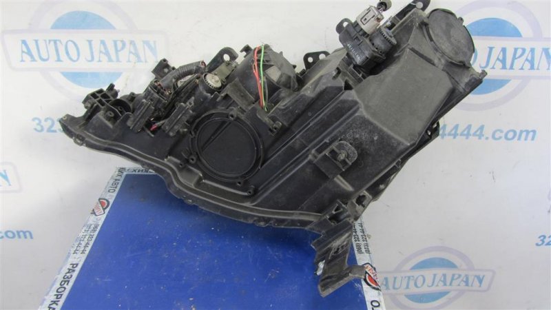 Фара передняя правая M35/M45 04-10