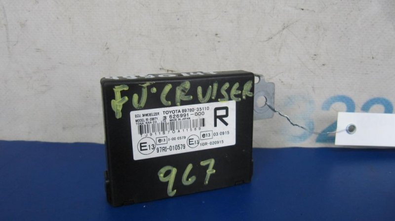 Запчасть блок управления центральным замком TOYOTA FJ CRUISER 06-15 2008 GSJ10 4.0 1GRFE 89780-35110 Б/У Блок управления центральным замком TOYOTA FJ CRUISER 06-15 2008 GSJ10 4.0 1GRFE 89780-35110 Б/У