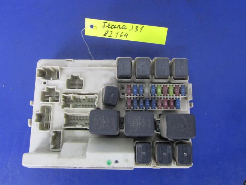 Запчасть блок предохранителей моторный отсек NISSAN TEANA J31 03-07 284B7-9W51A Б/У Блок предохранителей моторный отсек NISSAN TEANA J31 03-07 284B7-9W51A Б/У
