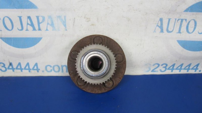 Ступица задняя MAXIMA A33 99-02