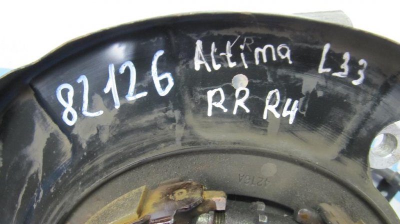 Цапфа задняя правая ALTIMA L33 12-18 L33