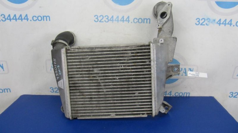 Радиатор интеркулера MAZDA CX-7 06-12 L3K9 L3K9-13-565C Б/У