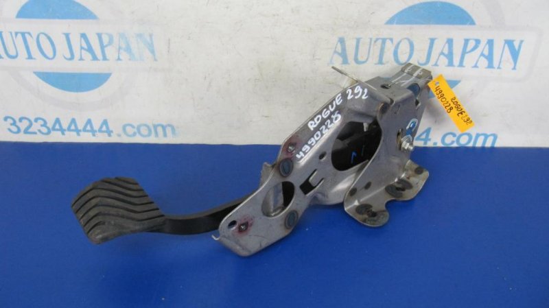 Педаль тормоза NISSAN X-TRAIL/ROGUE T32 13-20 46501-4BA0B Б/У
