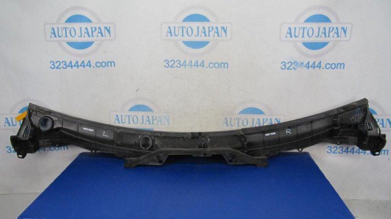 Пластик под лобовое стекло / Жабо INFINITI EX35(37) 07-12