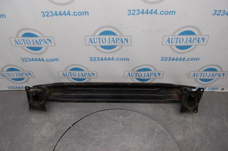 Усилитель заднего бампера VOLKSWAGEN JETTA USA 10-17 162 2.0 CBPA