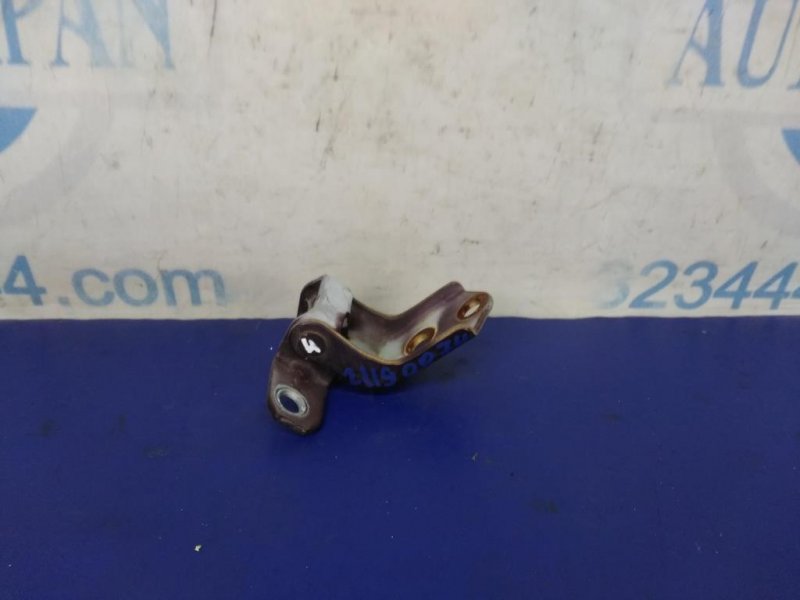 Петля двери нижняя передняя левая MAZDA 3 BK 03-08 2006 Седан 2.3 F151-58-210 Б/У