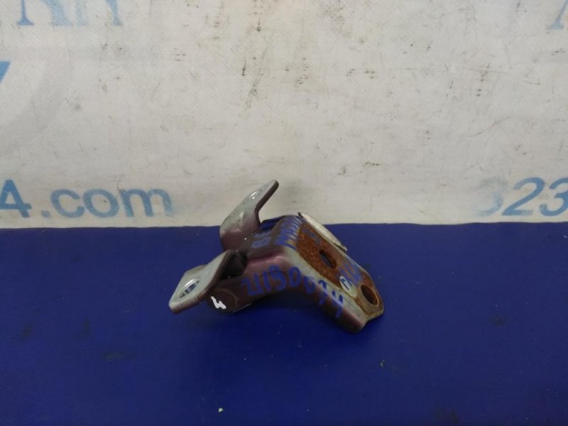 Петля двери верхняя передняя левая MAZDA 3 BK 03-08 2006 Седан 2.3 F151-59-210 Б/У