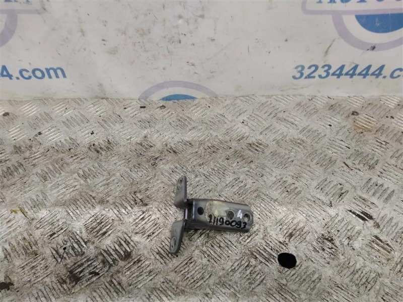 Петля двери нижняя передняя правая MITSUBISHI LANCER X 10 07-15 2009 Седан 2.4 5702A005 Б/У