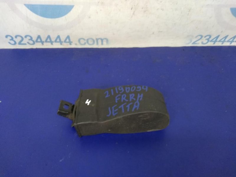 Ограничитель двери передний правый VOLKSWAGEN JETTA USA 10-17 2015 162 2.0 CBPA 5C6 837 249 A Б/У