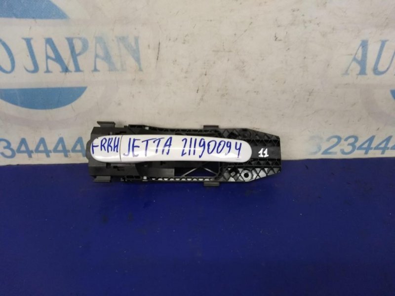 Ручка двери наружная передняя правая VOLKSWAGEN JETTA USA 10-17 2015 162 2.0 CBPA 5N0 837 205 M Б/У