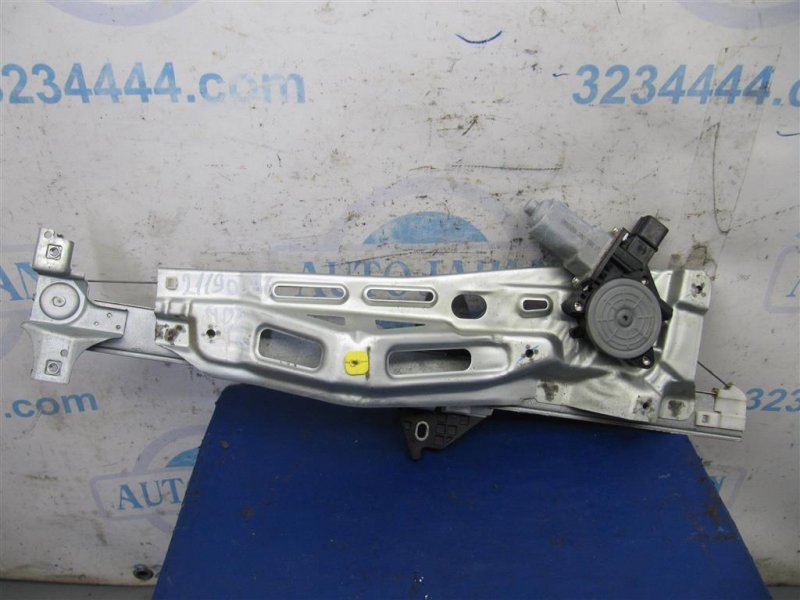 Стеклоподъемник передний правый ACURA MDX (YD2) 06-13 2007 YD2 3.7 72210-STX-A01 Б/У