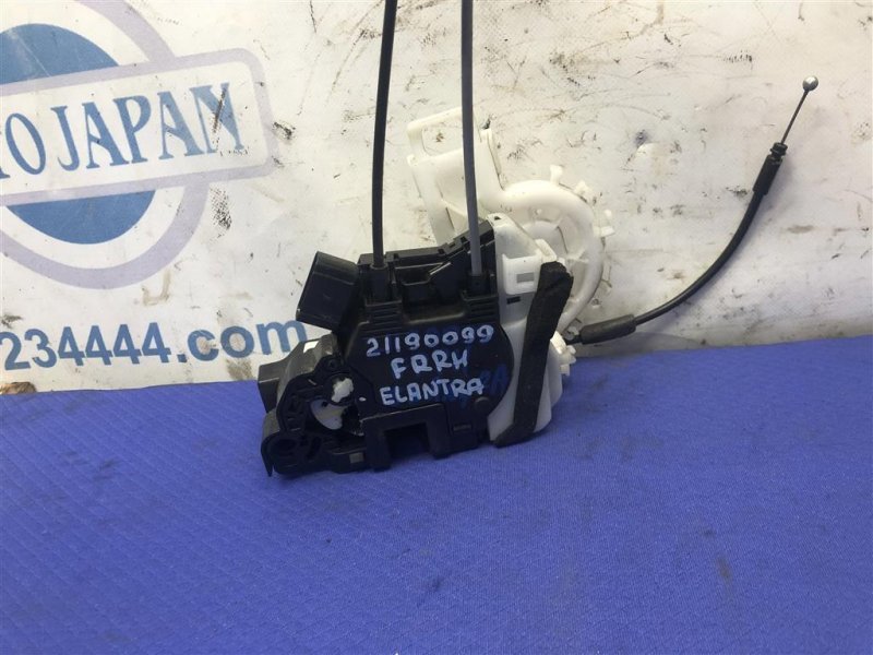 Замок двери передний правый HYUNDAI ELANTRA MD 10-15 2013 Седан 1.8 81320-3X010 Б/У