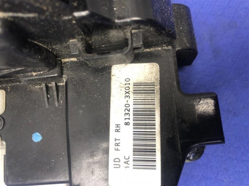 Замок двери передний правый HYUNDAI ELANTRA MD 10-15 Седан 1.8