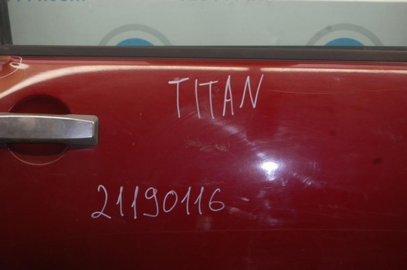 Дверь передняя правая QX56 / TITAN / ARMADA 04-16