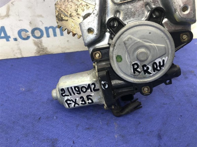 Стеклоподъемник задний правый FX S50 03-08 2005 Внедорожник 3.5