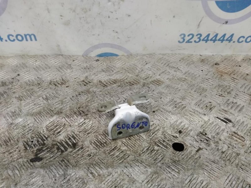 Петля двери верхняя задняя правая SORENTO XM 09-14 2011 Внедорожник 2.4 Петля двери верхняя задняя правая SORENTO XM 09-14 2011 Внедорожник 2.4