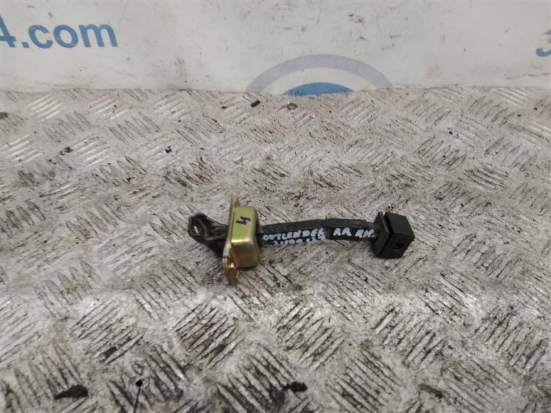 Ограничитель двери задний правый MITSUBISHI OUTLANDER 03-07 2003 Внедорожник 2.4 5702A076 Б/У