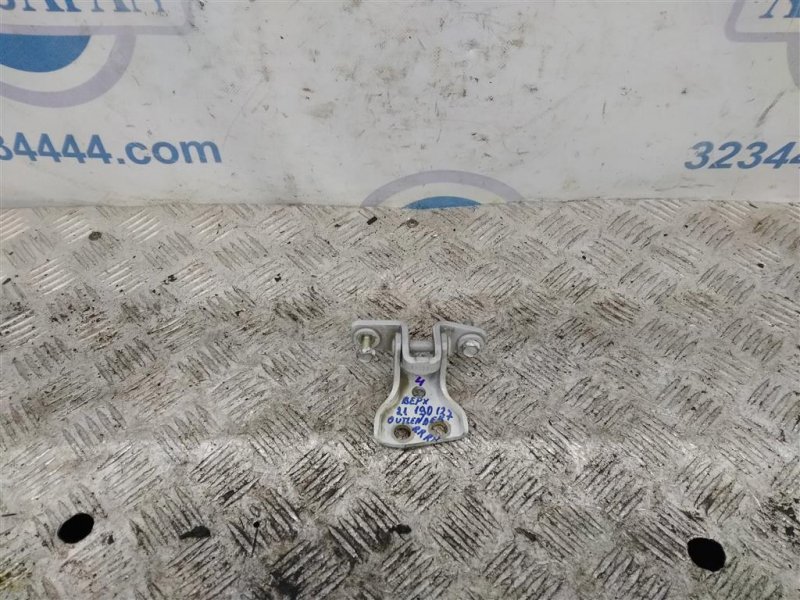 Петля двери верхняя задняя правая MITSUBISHI OUTLANDER 03-07 2003 Внедорожник 2.4 MR313666 Б/У