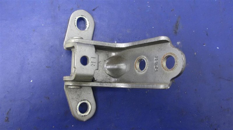 Петля двери верхняя задняя правая ELANTRA HD 06-11 2010 Универсал 2.0 G4GC Петля двери верхняя задняя правая ELANTRA HD 06-11 2010 Универсал 2.0 G4GC