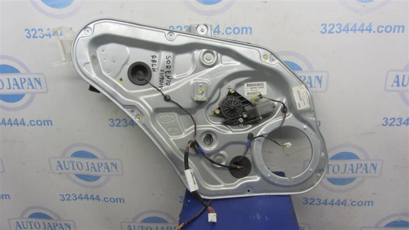 Запчасть стеклоподъемник задний левый KIA SORENTO XM 09-14 2011 Внедорожник 2.4 83401-2P000 Б/У Стеклоподъемник задний левый KIA SORENTO XM 09-14 2011 Внедорожник 2.4 83401-2P000 Б/У