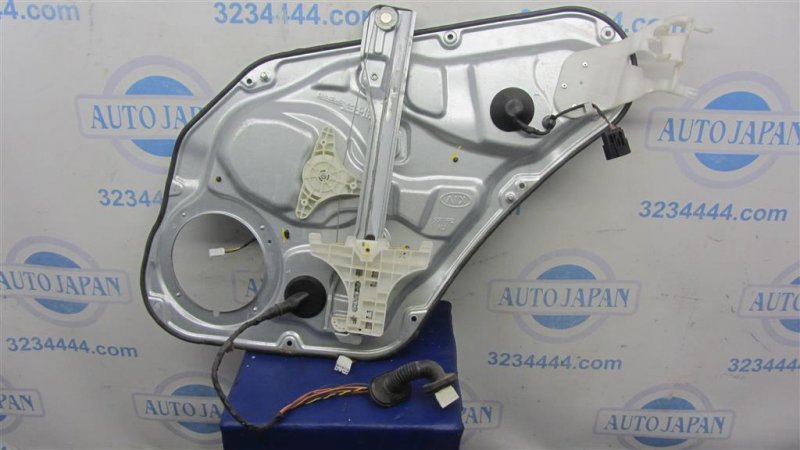 Стеклоподъемник задний левый SORENTO XM 09-14 2011 Внедорожник 2.4 Стеклоподъемник задний левый SORENTO XM 09-14 2011 Внедорожник 2.4