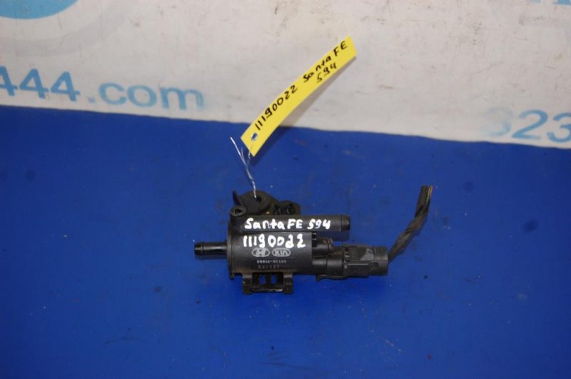 Клапан вентиляции топливного бака HYUNDAI SANTA FE (CM) 05-12 2007 Внедорожник 3.3 28910-3C100 Б/У