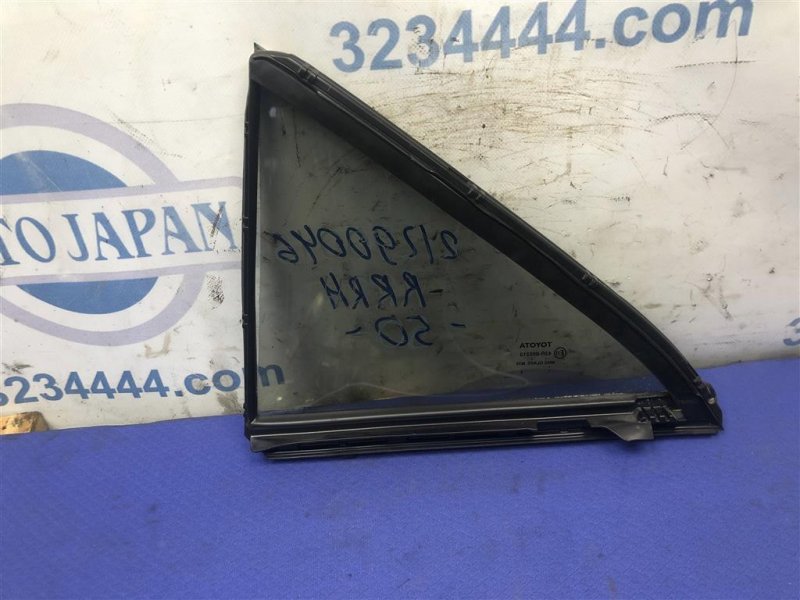 Стекло двери глухое заднее правое TOYOTA CAMRY 50 12-15
