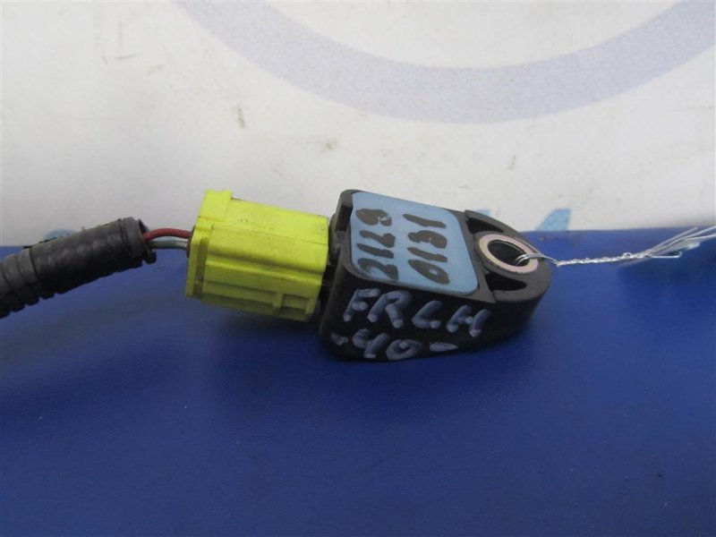Датчик удара TOYOTA CAMRY 40 06-11 Датчик удара TOYOTA CAMRY 40 06-11